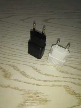 Продам зарядное устройство NOKIA
