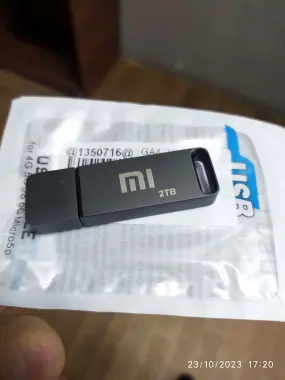 Fleshka Mi 512gb 2Tr, 1Tr