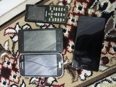 Bu telefonlar zapchas. Olsangiz tel qiling gaplashamiz. Ismim Firdavs