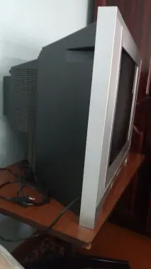 Sotiladi holati yahshi LG televizor