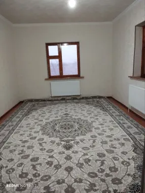 Срочно ижарага бирга туришга аёллар оламиз