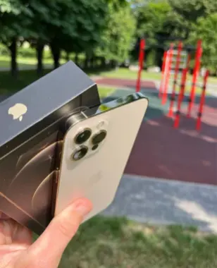 IPhone 12 Pro Max Gold Usta Kormagan