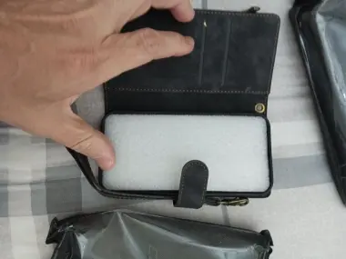 IPhone 15 чехол блик
