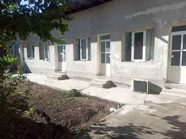 6 сотих, 3 хона ховли уй сотилади