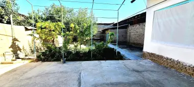 Yengi Toshmi makroda uy sotiladi