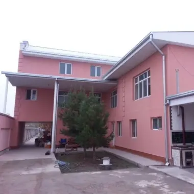 Дом свой продается. 14+2 сотки. 3-х уровневый. 9 комнат. Теплый пол