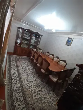 Uy sotiladi hovlili