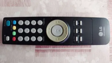 Оригинальный пульт от телевизора LG,диагональ 29'(72см)