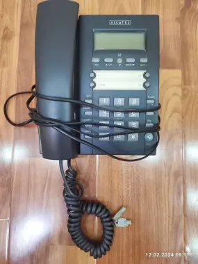 Продам стационарный (проводной) телефон Alcatel