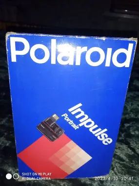 Фотоаппарат Polaroid Inpulse сотилади