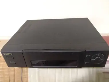 Видео магнитофон Sony