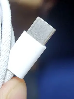 Кабель iphone 15