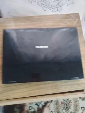 Notbuk 256 tali qotmidi zor ishlidi aybi yo liboy telefonga abmen