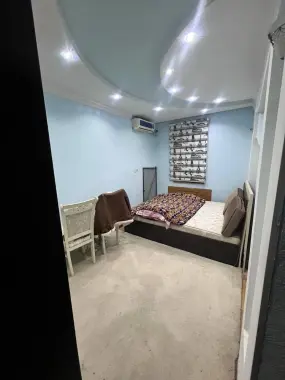 Mirzo Ulugʻbek Metro 3 ta qiz olamiz sheriklikka