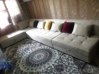 Арендага 3-хонали квартира берамиз, студент ва ищчи хотин кизларга