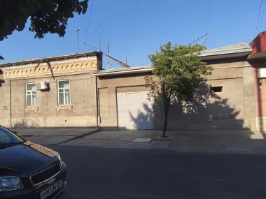 Sotiladi uchastka kokchada 4sotix fasad bor