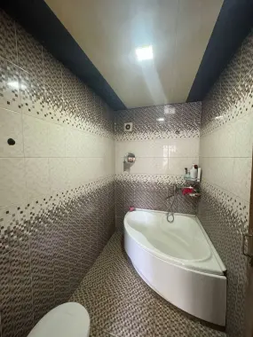 Hovli uchastka 4 sotix