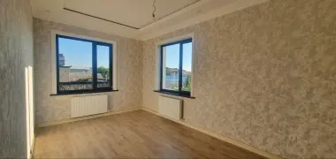 Shayxontoxur tuman Tinchlik mahallasida uchaska sotiladi 2,3 sotix