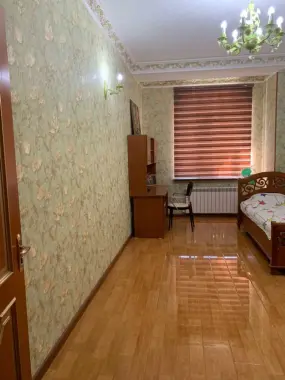 Продается своя 4-х комнатная квартира в новостройке центра города
