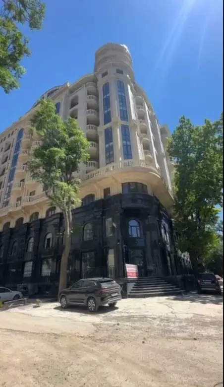 Продаётся квартира в элитном ЖК «Kamron Palace» (6 ком., 226 кв.м)