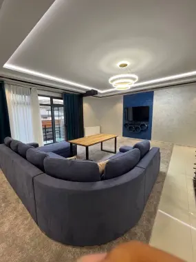 Hitech Dacha Sotiladi