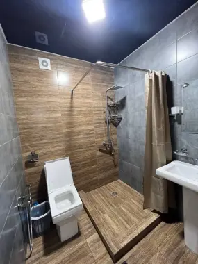 Hitech Dacha Sotiladi