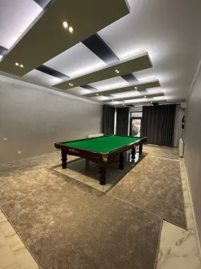 Hitech Dacha Sotiladi
