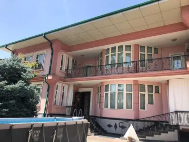 Sifatli uy sotiladi / Продаётся качественный дом!