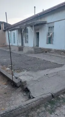 14 сотигли уй сотилади Юнсобот