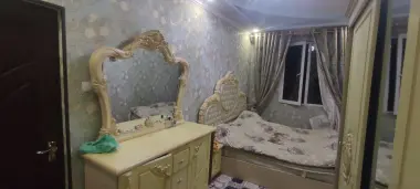 Чилонзчилонзор метрони йонида ижарага боллар кояман