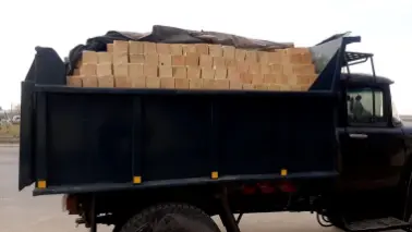 Пишган гишт ва хом гишт