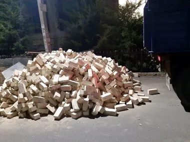 Pishkan gisht 900 som