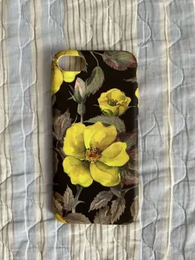 Чехлы на iPhone 7
