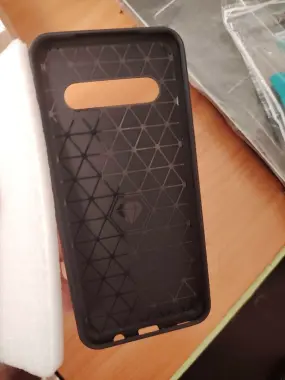 Защитные стекла и чехлы для LG V60