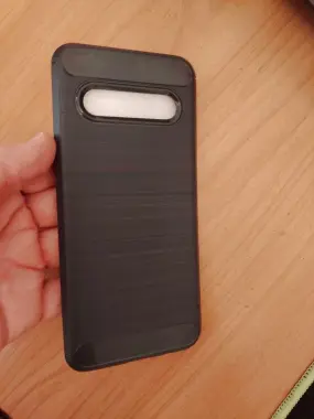 Защитные стекла и чехлы для LG V60