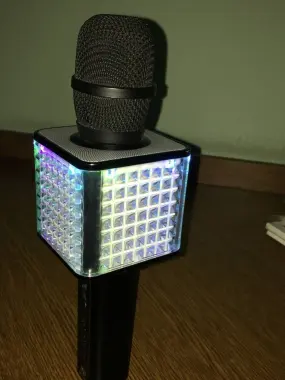 Микрофон с колонкой и BLUETOOTH