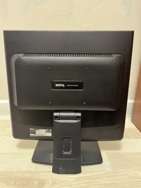 Монитор BenQ 900P