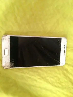 Meizu M6 . VA micromaX