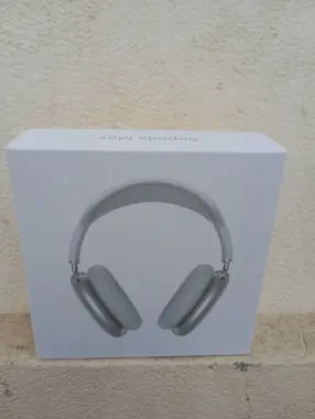 AirPods Max simsiz naushnik