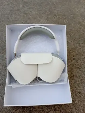 AirPods Max simsiz naushnik
