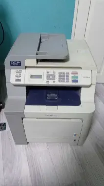 Многофункциональное устройство Brother DCP-9040CN