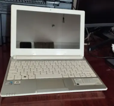 Asus noutbuk srochno sotaman