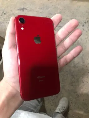 IPhone xr 64tali ideal