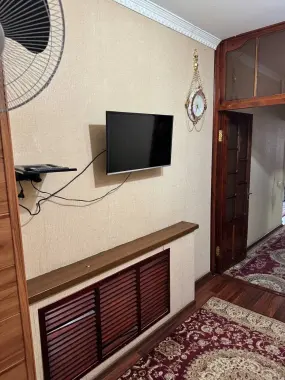 Yunsobod 19 Turkiston metro kvartira uzoq muddatga student bolaga