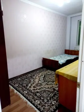 KVARTIRA 1 ta qizga