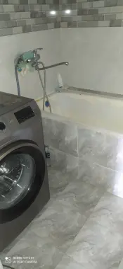 Birga turishga ishonchli uzini bosvogan akuratniy qiz ayollani olamiz