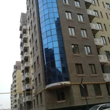 Sergeli metroni 3 bekati oldida qizlarga kvartira bor