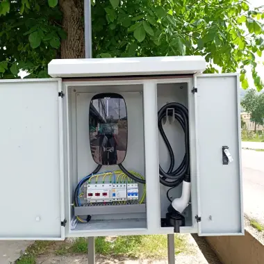 Установка зарядное устройство для Электромобилей