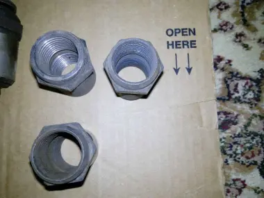 Шарнир резьбовой на ГАЗ ,Волгу