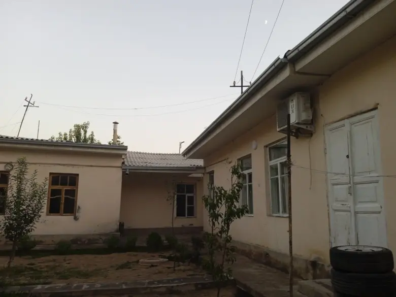 Ташкент . Мирзо Улугбек район ориентир Дипломатия мактаби